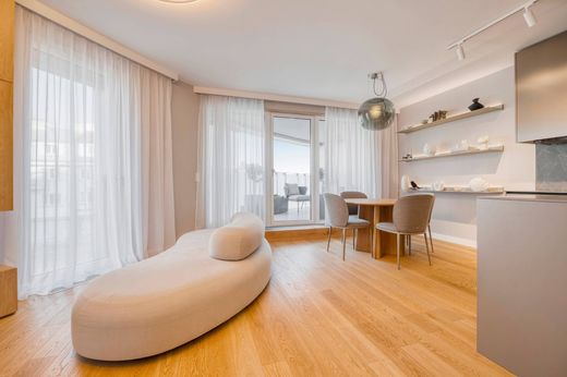 Daire Praha Klanovice, Praha 21