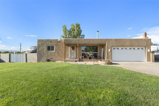 Detached House in Española, Rio Arriba County