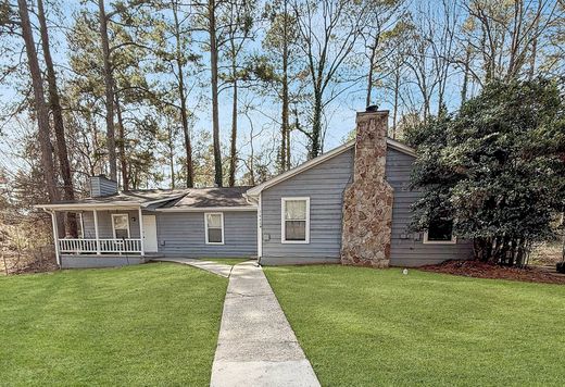 Duplex in Smyrna, Cobb County