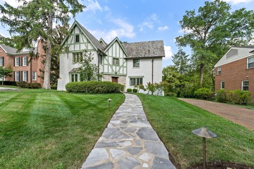 Detached House in Ladue, Saint Louis County