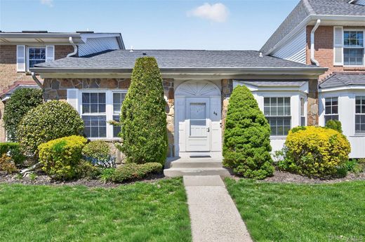 Квартира, Syosset, Nassau County