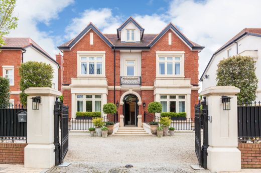 Detached House in Dublin, Dublin City