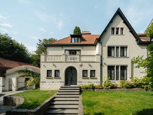 Detached House in Uccle, Brussels Capital Region
