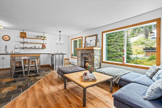 Apartment / Etagenwohnung in Big White Ski, British Columbia