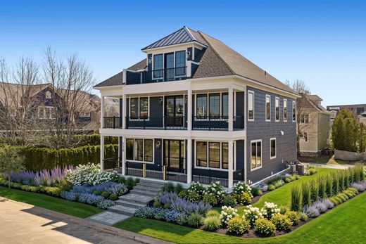 Detached House in Bay Harbor, Emmet County
