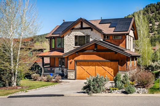 Detached House in Glenwood Springs, Garfield