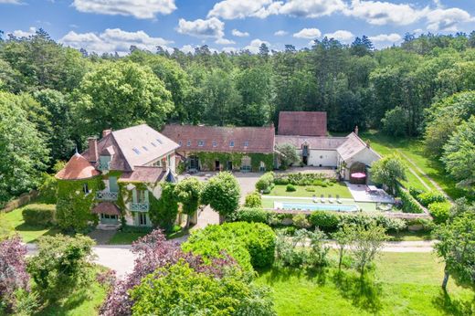 Casa en Noyers, Yonne