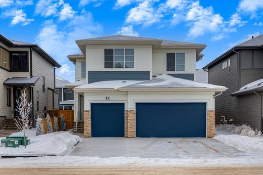 Detached House in Chestermere, Alberta