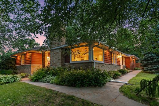 Detached House in Edina, Hennepin County