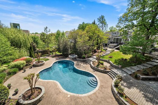 Luxury home in Alexandria, City of Alexandria