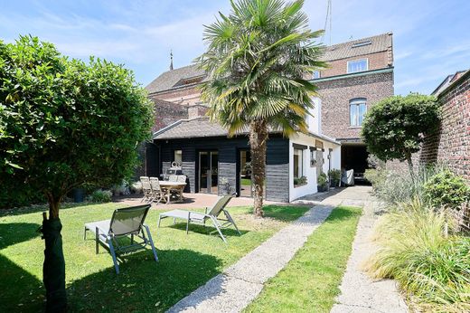 Semidetached House in Bousbecque, North