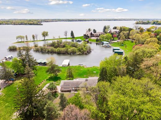 Land in Excelsior, Hennepin County