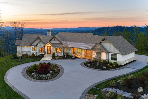 Einfamilienhaus in Weaverville, Buncombe County