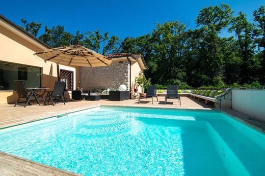 别墅  Sabaudia, 拉蒂纳省