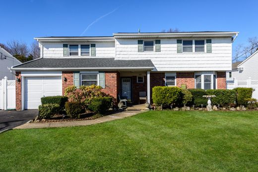 Luxe woning in Bethpage, Nassau County