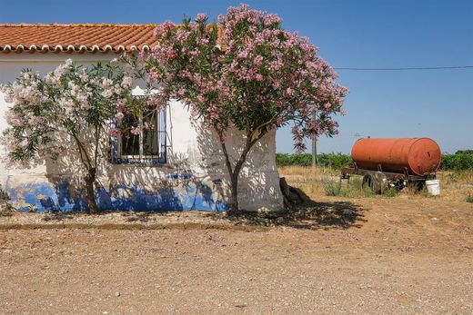 ‏בתי כפר ב  Moura, Distrito de Beja