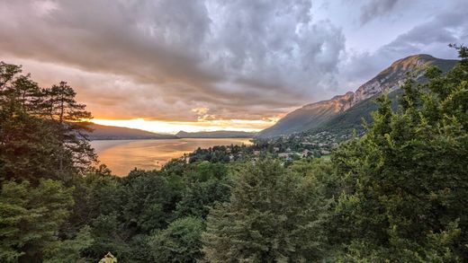 Maison individuelle à Menthon-Saint-Bernard, Haute-Savoie