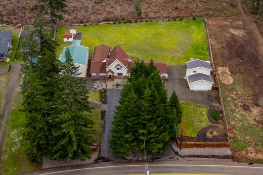 Detached House in Shelton, Mason County