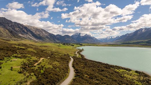 Country House in Ohau, Mackenzie District