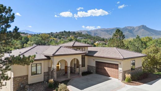 منزل ﻓﻲ Colorado Springs, El Paso County