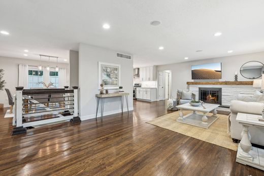 Detached House in Excelsior, Hennepin County
