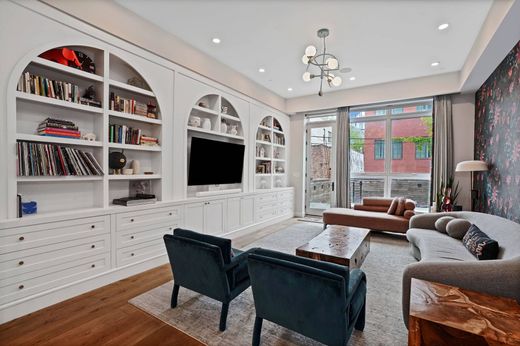 Townhouse in Brooklyn, Kings County