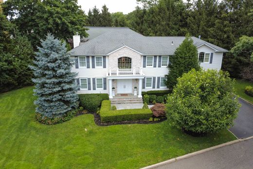 Dom jednorodzinny w Glen Cove, Nassau County