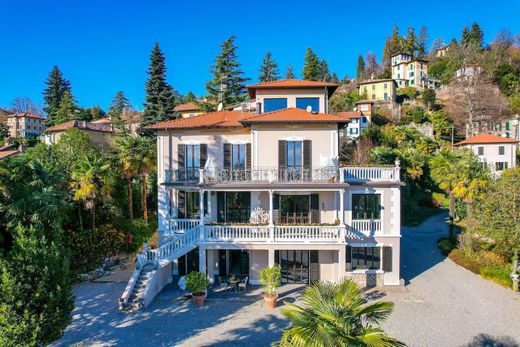 Villa in Varese, Provincia di Varese