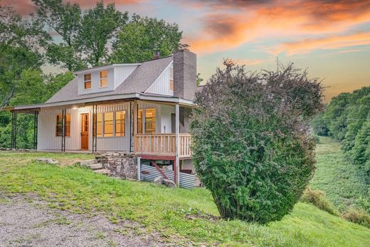 Vrijstaand huis in Elk Park, Avery County