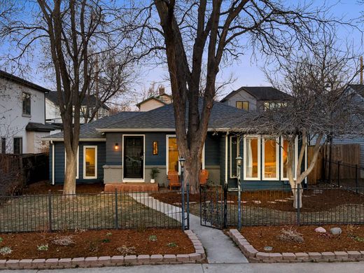 Detached House in Denver, Denver County