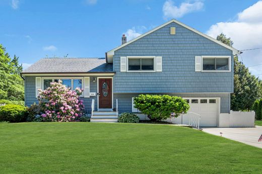 Detached House in Spring Lake Heights, Monmouth County