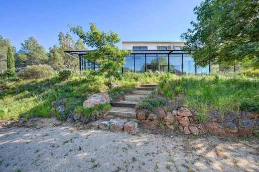Detached House for rent per month in Beaurecueil