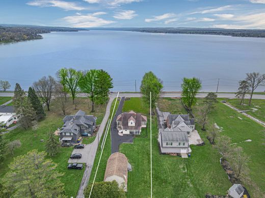 Casa en Owasco, Cayuga County