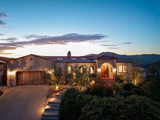 Luxury home in Ventura, Ventura County