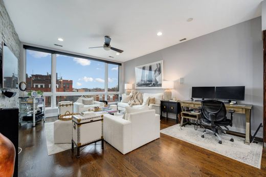 Apartment in Chicago, Cook County