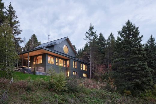 Maison individuelle à La Malbaie, Capitale-Nationale