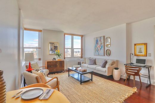 Apartment / Etagenwohnung in Jersey City, Hudson County