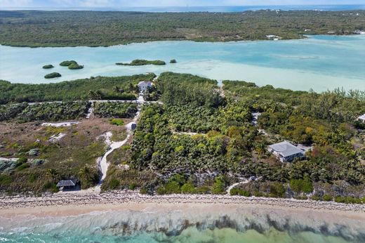 Grond in Savannah Sound, Central Eleuthera District