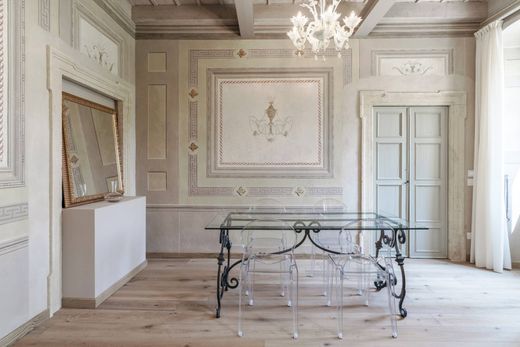 Villa a Tregnago, Verona