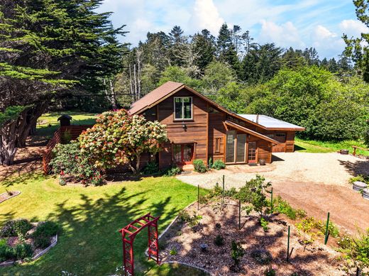 Detached House in Mendocino, Mendocino County