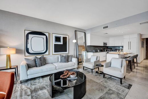 マイアミ, Miami-Dade Countyのアパートメント