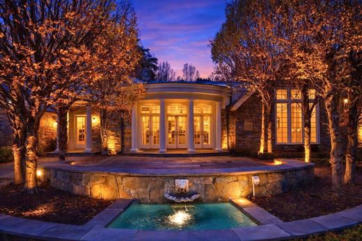 Luxury home in Great Falls, Fairfax County