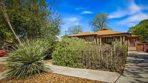 Detached House in San Antonio, Bexar County