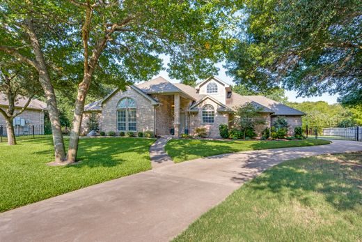 Vrijstaand huis in Benbrook, Tarrant County