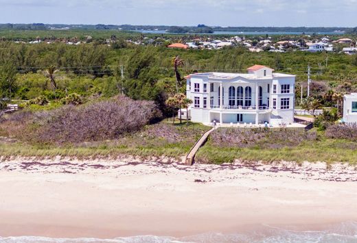 Detached House in Hutchinson Island South, Saint Lucie County