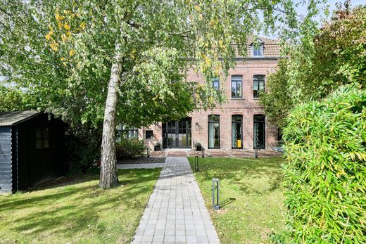 Detached House in Bondues, North