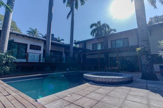 Casa di lusso a Hernandarias, Departamento del Alto Paraná