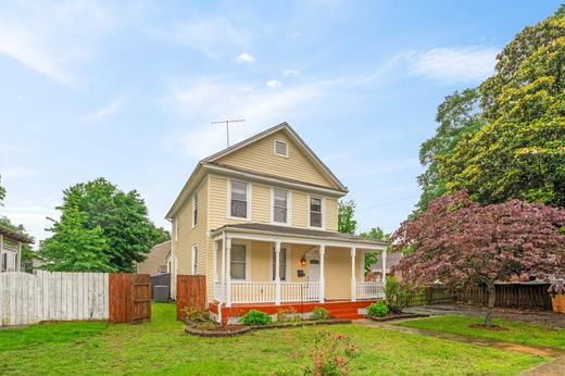 Vrijstaand huis in North Brentwood, Prince George's County