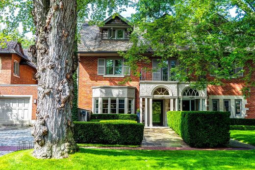 Semidetached House in Toronto, Ontario