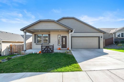 Detached House in Kennewick, Benton County